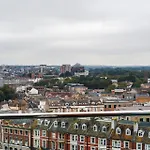 Penthouse At The Chocolate Box