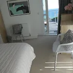 Seaview West Coast - Exceptional - 2 Bedrooms Sleeps 5 -Stunning Sea Views - 500 Metres To Beach