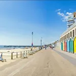 Pier View Retreat - Close To Beach - Sea Views With Parking