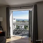 The Beach House By Grandeur Property