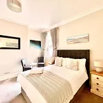 The Hedley Townhouse
