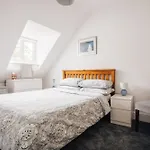 Private Two Bedroom Residence In Southbourne - Private Parking - Off The High Street - Minutes Away From The Beach