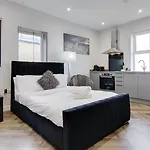 Wimbourne Road Apartment 1