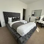 5 Min From The Beach En Suite Room In Guest House