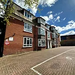 Bournemouth 3 Bedroom - Parking