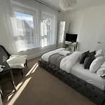 Seaside 5 Min From Beach Ensuite Room Parking