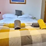 Two Bedroom Apartment In Central Bournemouth