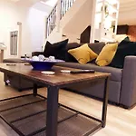 Newly Renovated Stunning Warehouse Apartment