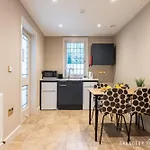 The Cransley By Grandeur Property