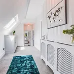 Portland House Apartment