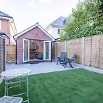 Croft Lodge By Grandeur Property