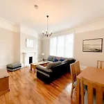 2 Bed In Bournemouth - Sleep 5