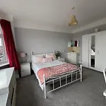 Winton House Home Stay