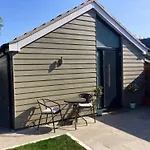 Modern Luxury Compact Cabin On The Jurassic Coast