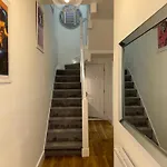 Serenity House, Free Parking, Sleeps 6, Plus Free Stay For 2 Children On Sofa Beds, Near The Beach Restaurant And City Centre, Guests Recommend It