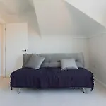 Newly Refurbished Two Bedroom Flat Near Town Centre