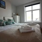 Diamond - Southbourne Grove Villa Apartment 3