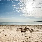 Dale House - Vivre Retreats