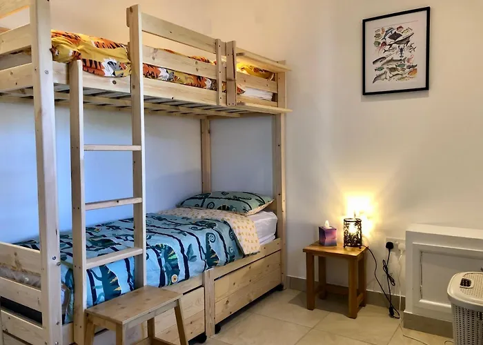 Cosy Cottage, Short Walk To Southbourne Beach And Restaurants