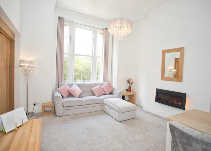 Chine Beach Apartment - Beautiful Location Next To The Beach