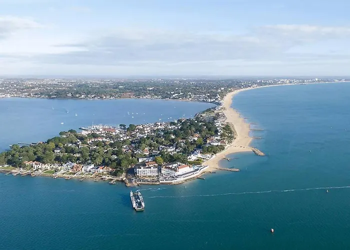 Bournecoast: Short Walk To Sandy Beaches - Fm3070