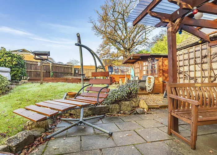 Cozy Cottage, Secure Garden, Dog Freindly