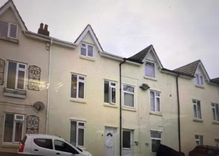 Townhouse Near Beach Bournemouth