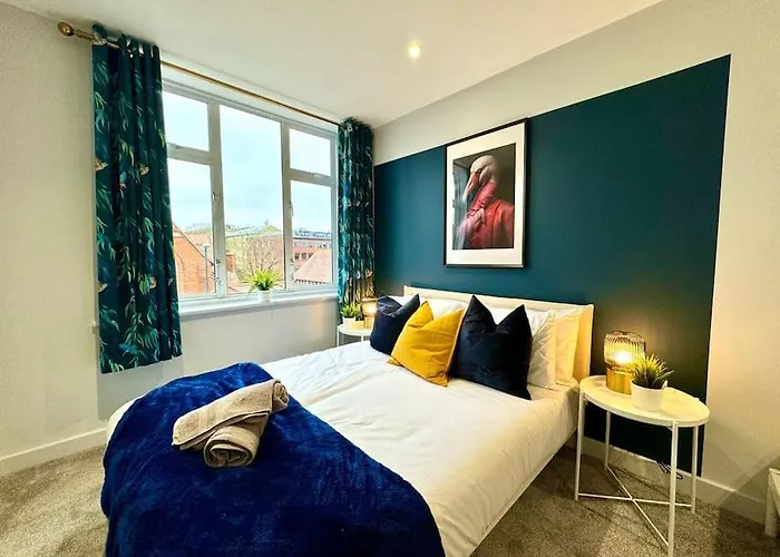Bournemouth Bliss: 3Bedroom Near Sea & Town Vibes!