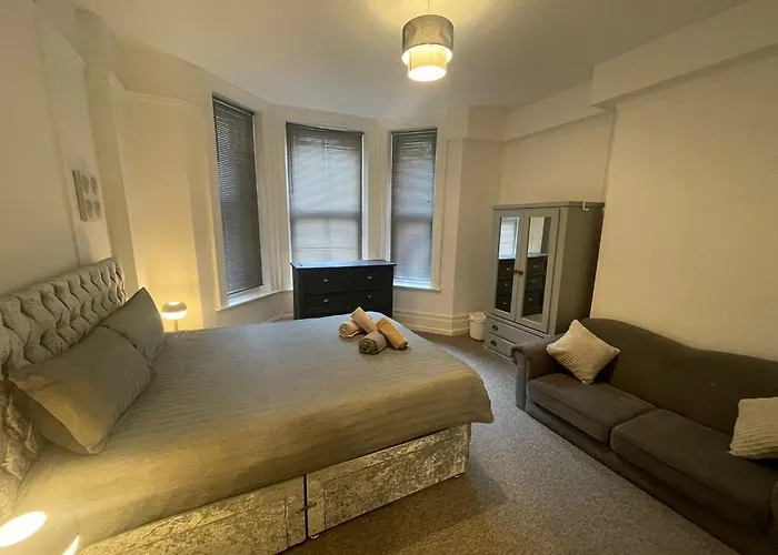 Luxury,Location And Convenience F3