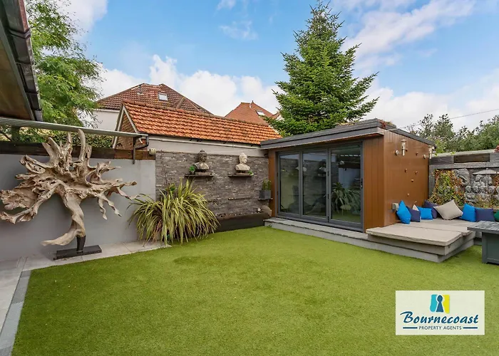 Bournecoast - Family Home With Bar And Short Beach Stroll - 9607