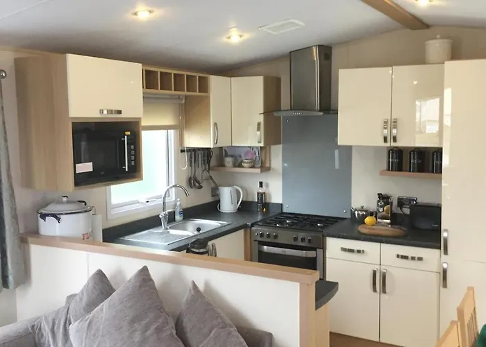 Jasmine 14 - A Peaceful & Spacious Caravan