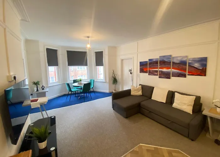 Seaside Escape In Central Bournemouth Spacious Stylish & Inviting Urban Heights