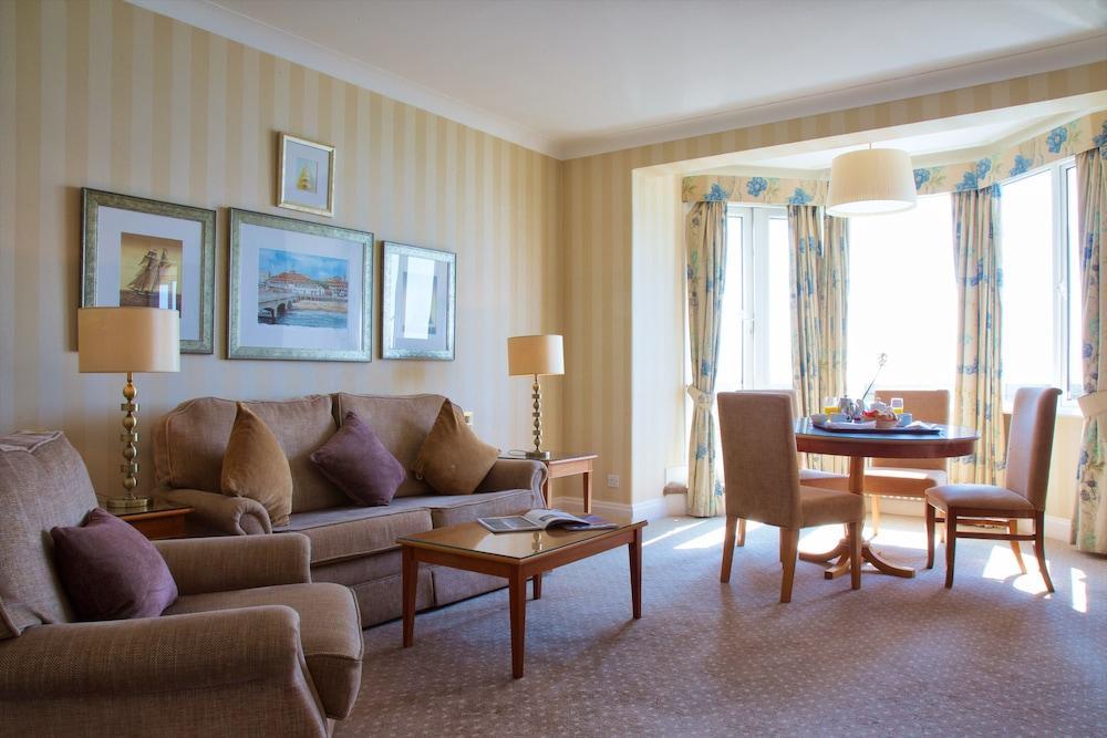 Carlton Hotel, Bw Signature Collection Hotel