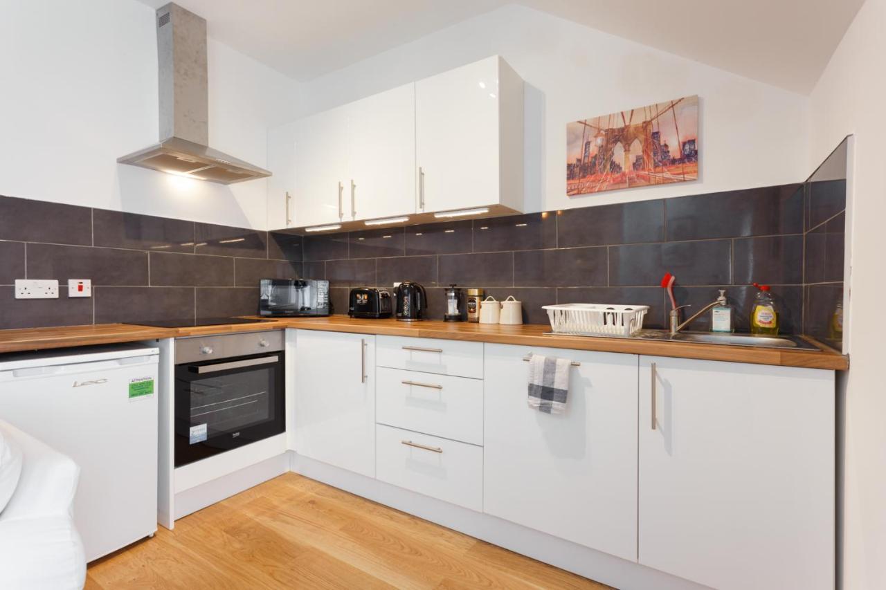 Charming, Well-equipped - 5 Minutes From