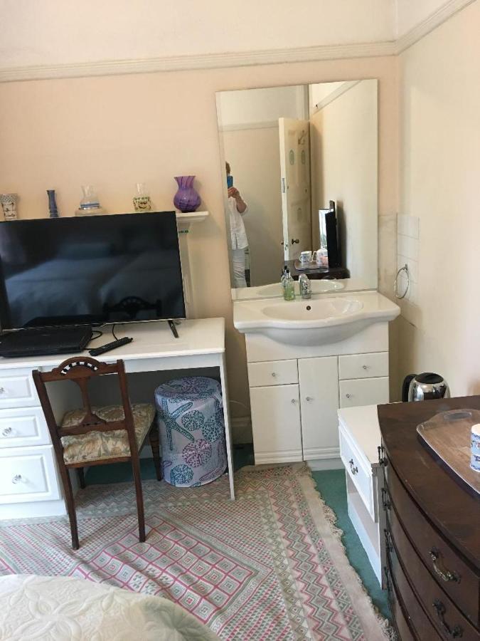 Homestay Prime With Luxury Spa Option Bournemouth