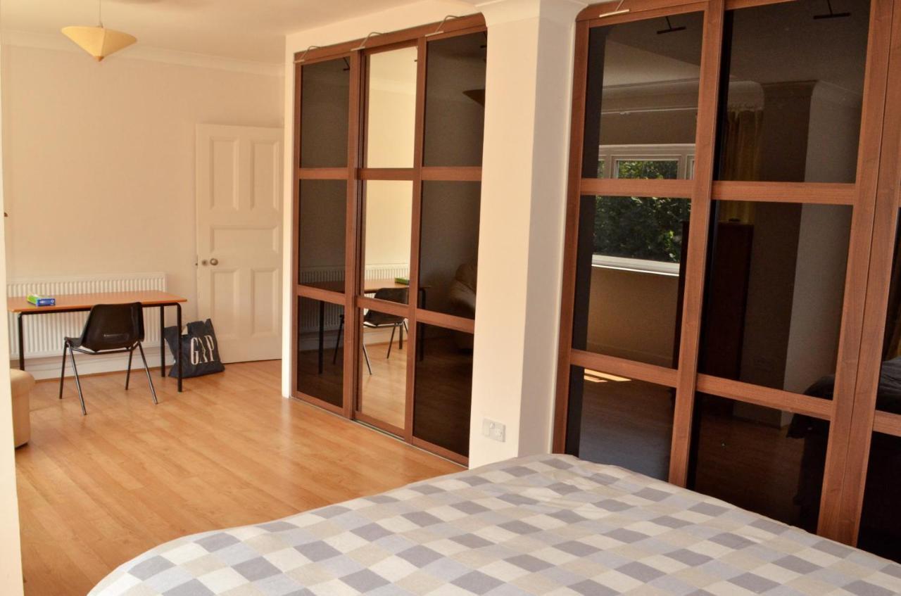 A Cozy House To In Sunny Holiday home *