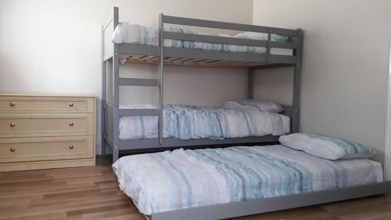 Relaxing - 7-10min To Sandy Beach By Car - Private Garden, Parking And Spa * Bournemouth