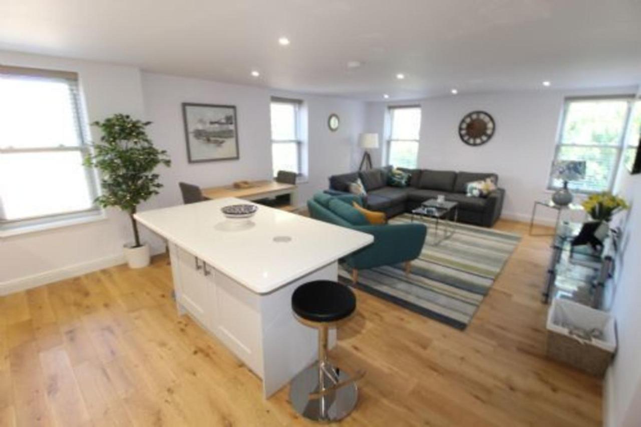 Middle Chine - 2 Bedroom * Bournemouth