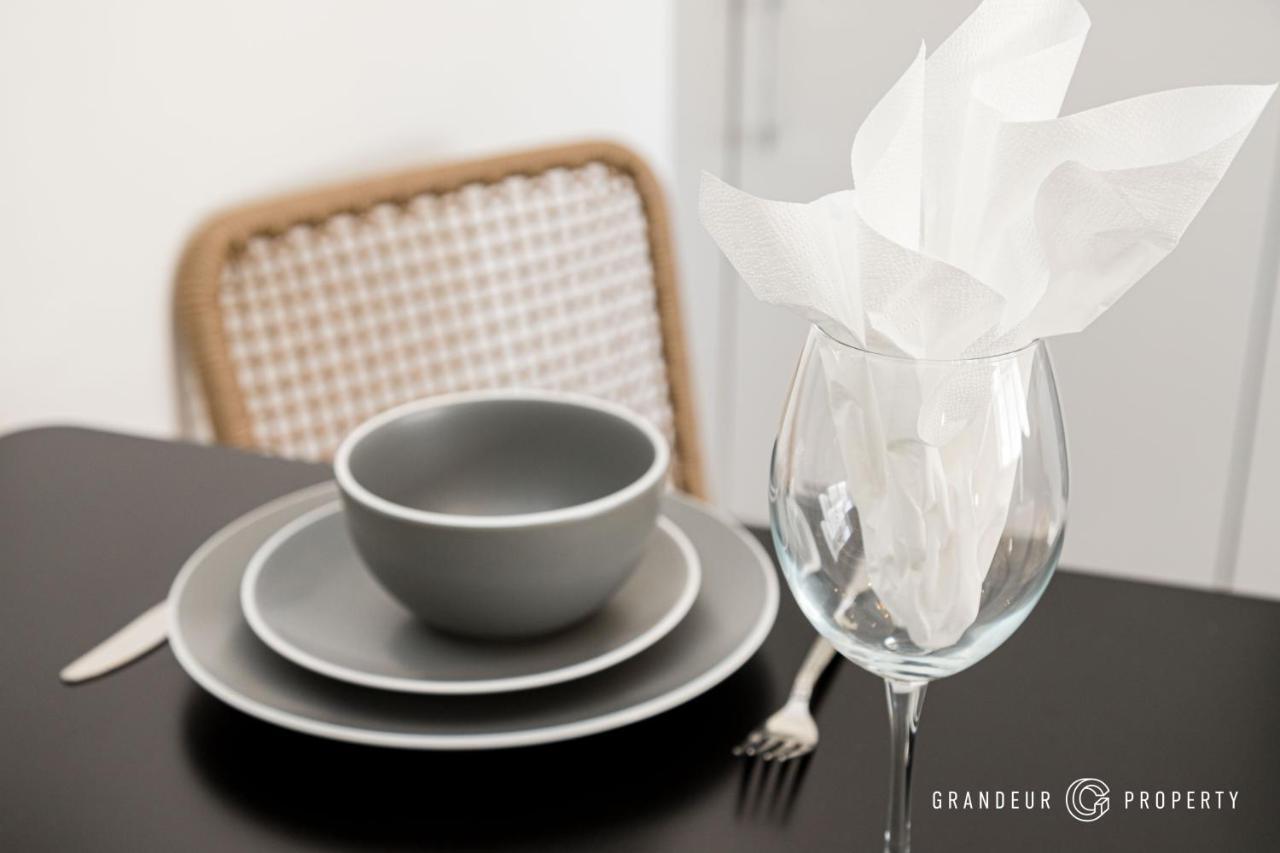 The Artist's Escape By Grandeur Property Apartment *