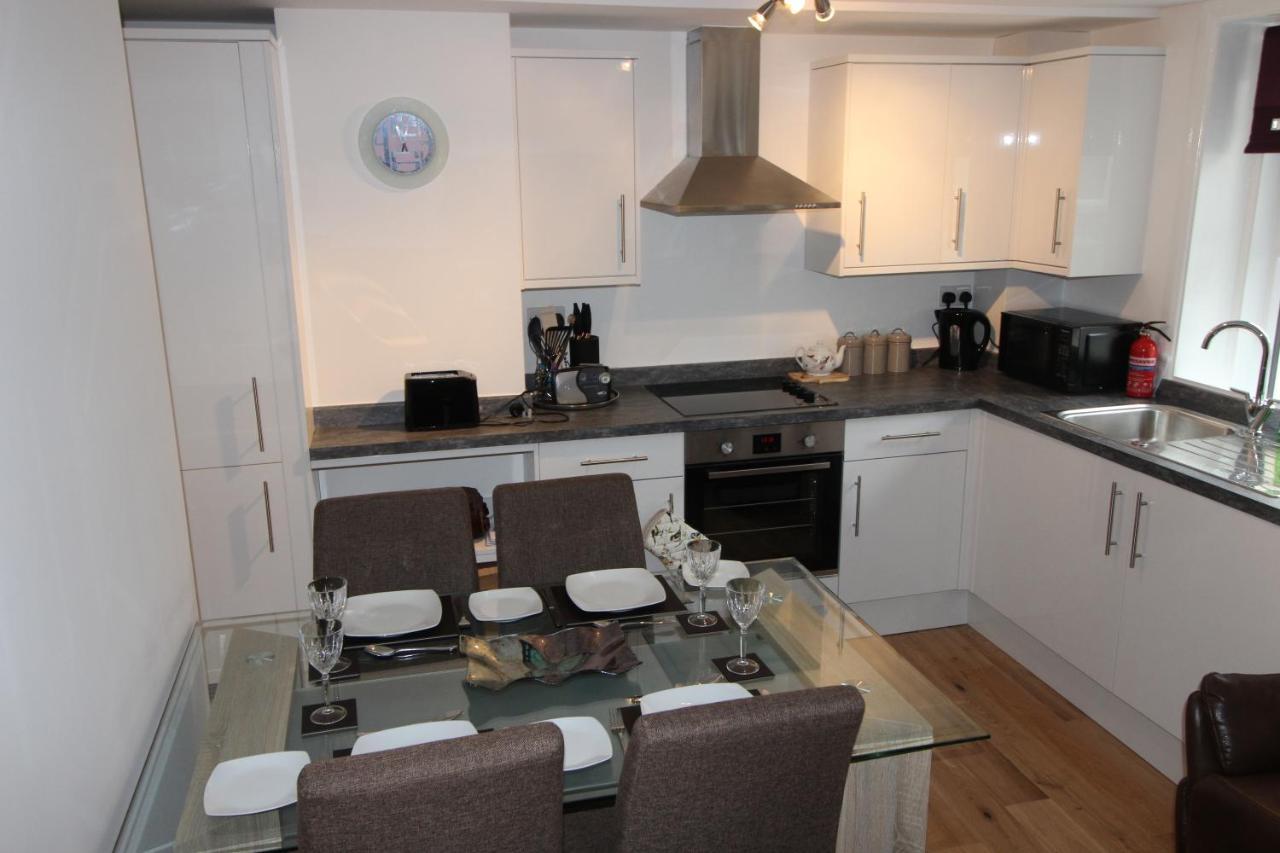 Modern Two Bedroom Ideally Located Bournemouth