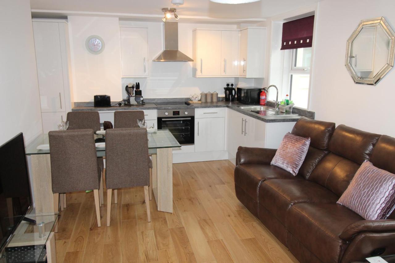 Modern Two Bedroom Ideally Located Bournemouth