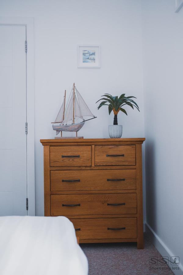 Manor Apartment