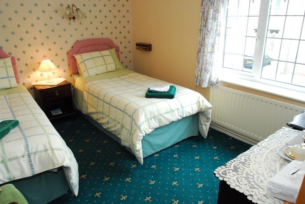 The Woodlands Guest house 3*