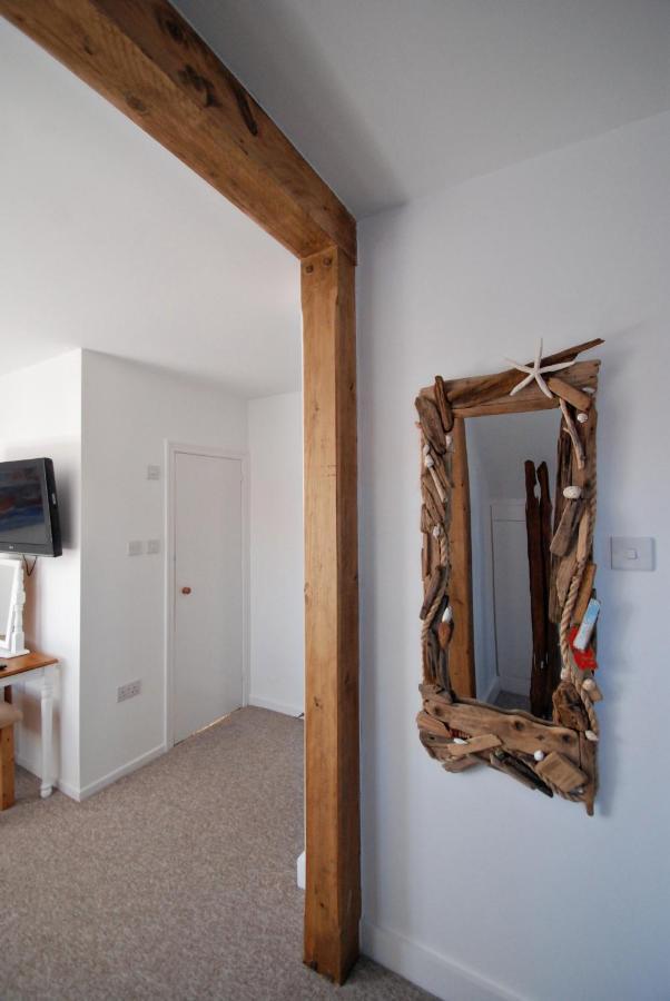 Southern Breeze - Adults Only Bed & Breakfast Bournemouth