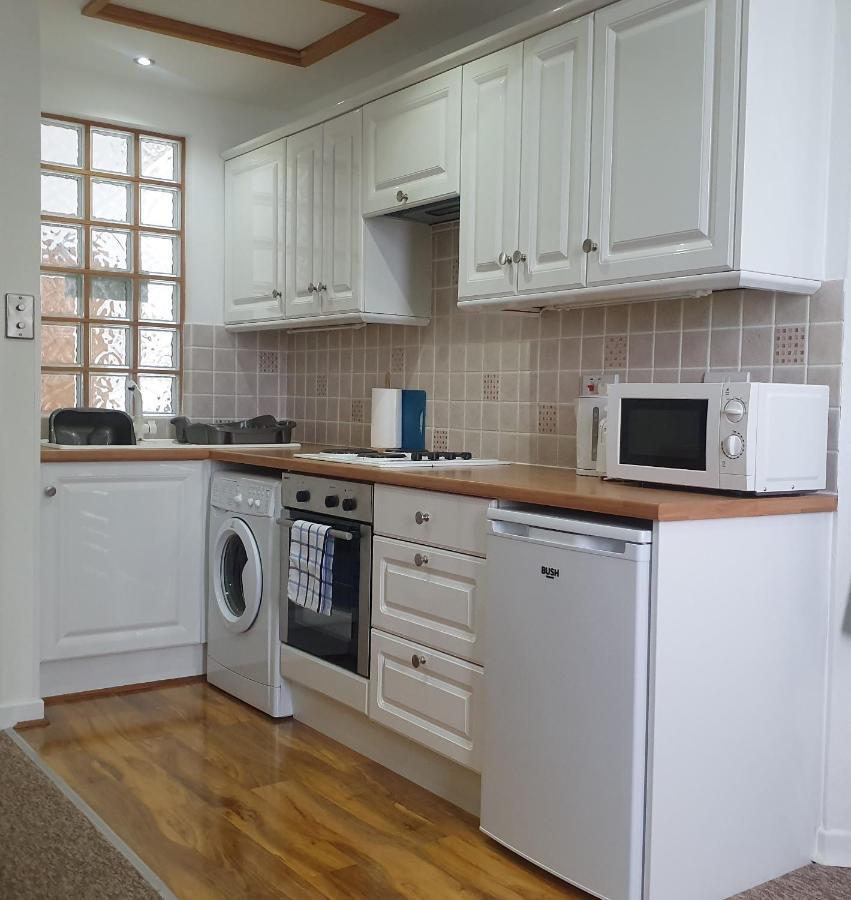 Apartment A Beautiful With Stunning Sea Views & Private Balcony