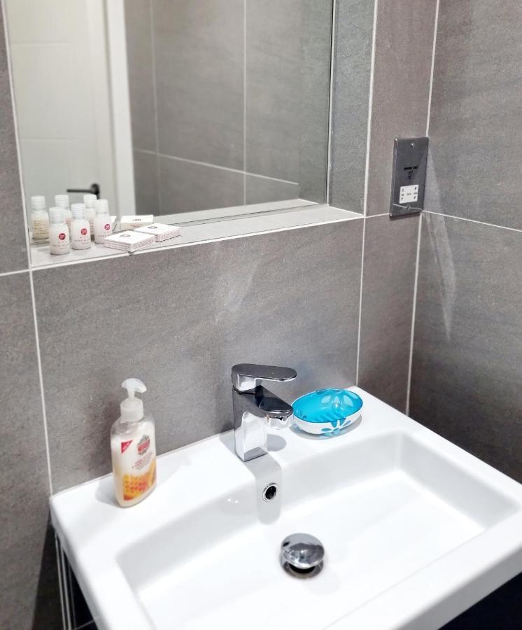Modern Maisonette 2 Bedrooms Newly Renovated * Bournemouth