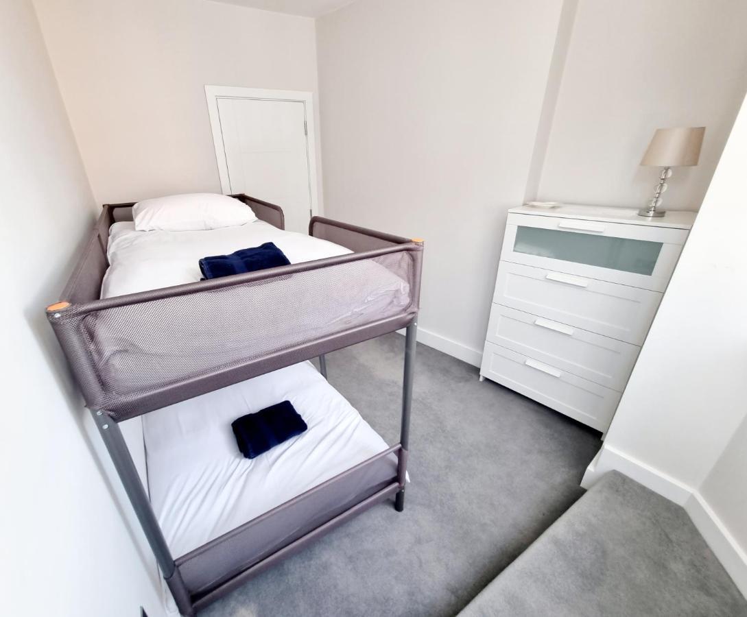 Modern Maisonette 2 Bedrooms Newly Renovated