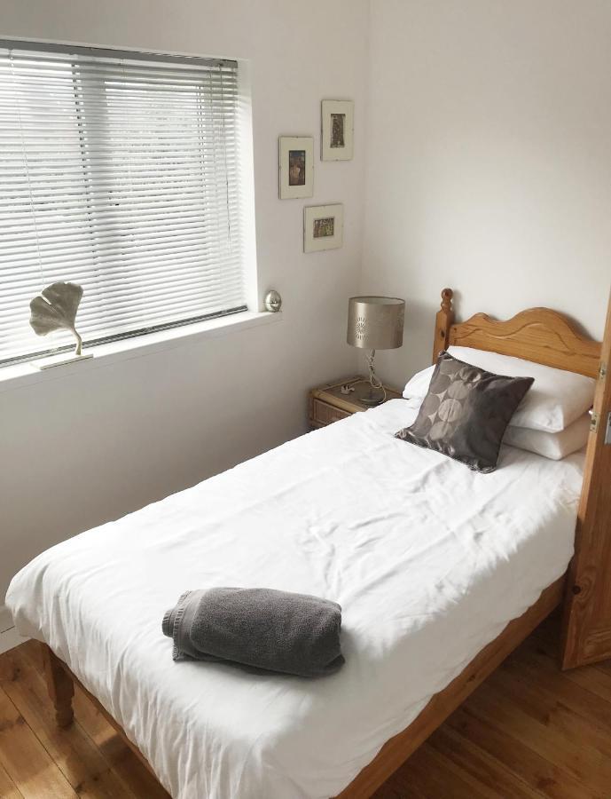 Stanley Home-free Parking & Self Check-in Holiday home