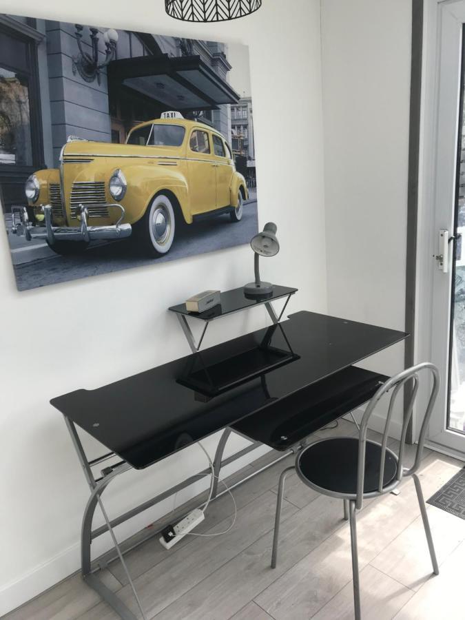 Stanley Home-free Parking & Self Check-in Holiday home *