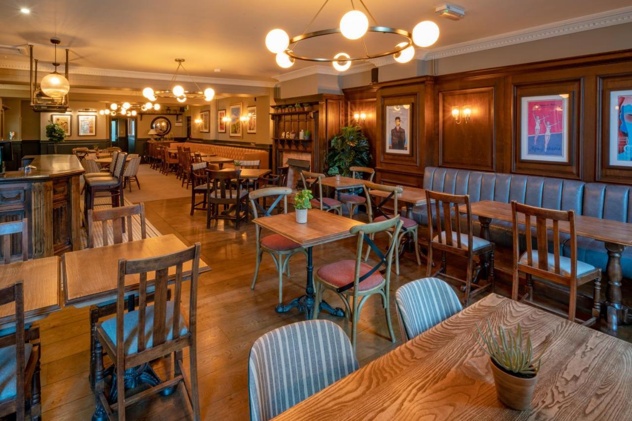 The Pavilion Arms Inn 3*